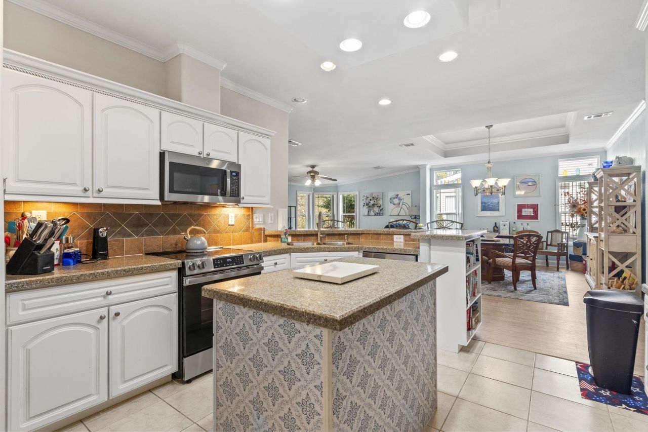 137 Wellspring Dr.  Photo 12