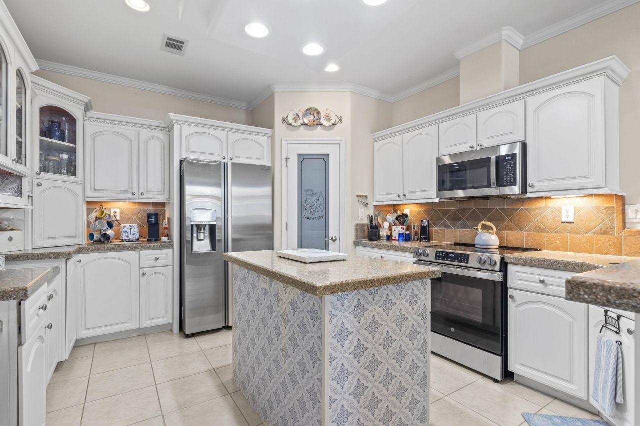 137 Wellspring Dr.  Photo 13