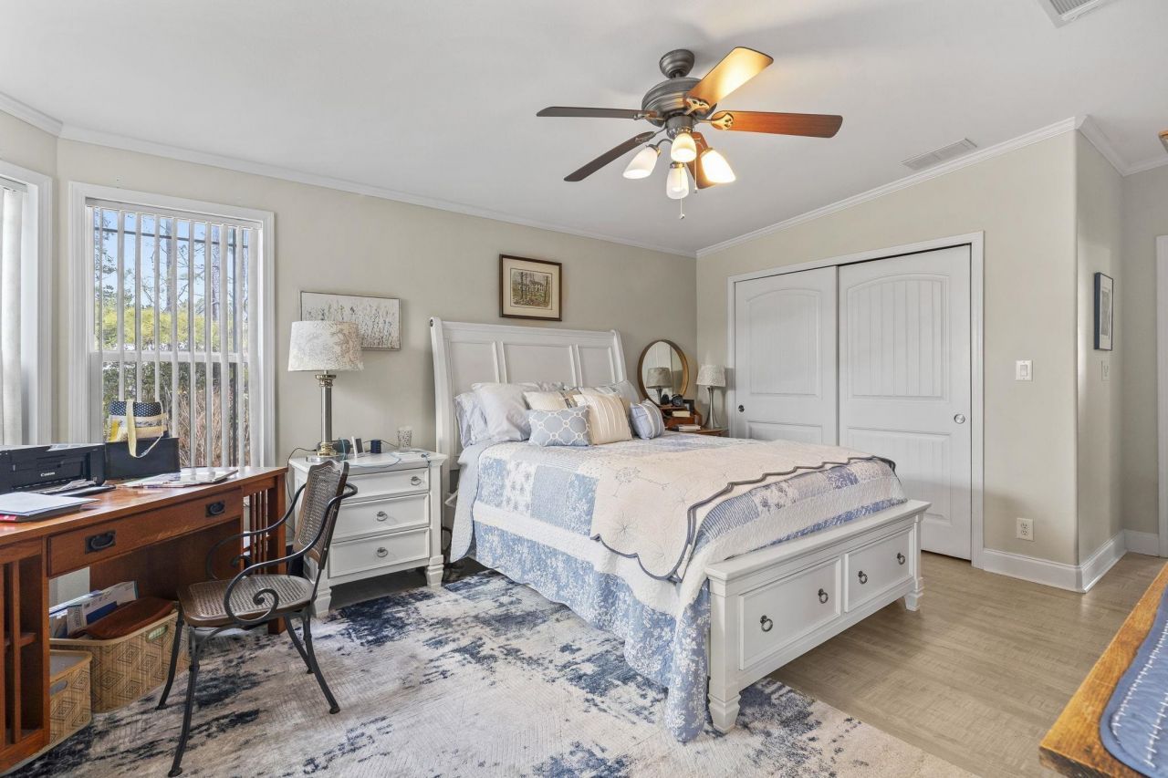 137 Wellspring Dr.  Photo 19