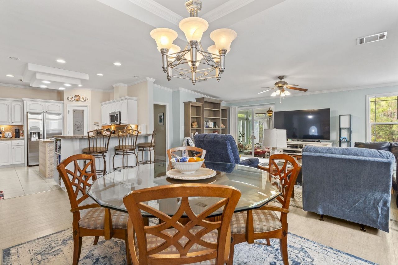 137 Wellspring Dr.  Photo 8