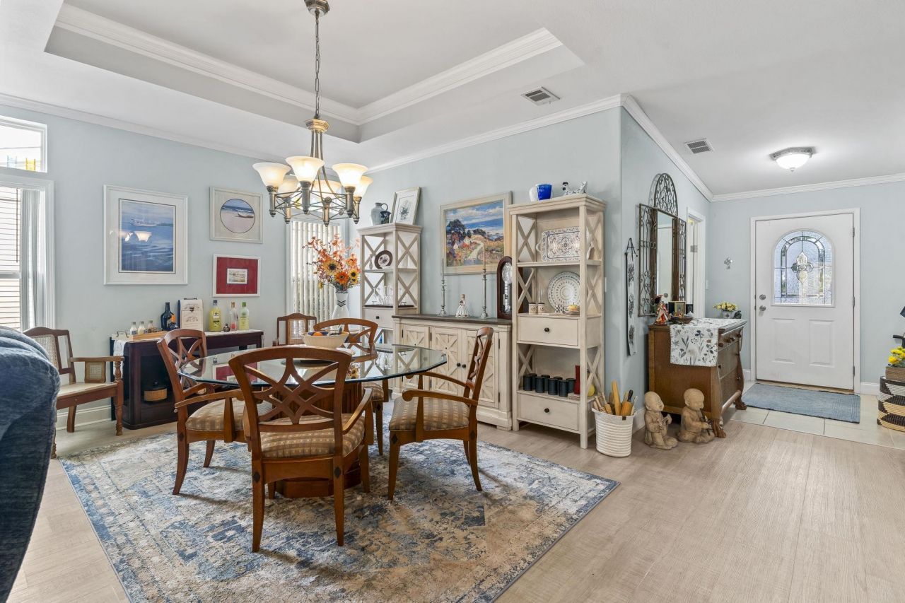 137 Wellspring Dr.  Photo 9