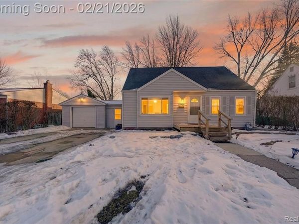 28969 Sheridan Street, Garden City, MI 48135