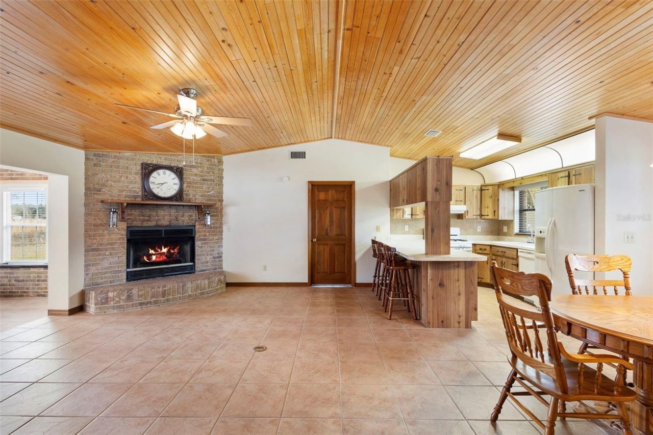 4745 Grand Avenue, De Leon Springs, FL 32130 Photo