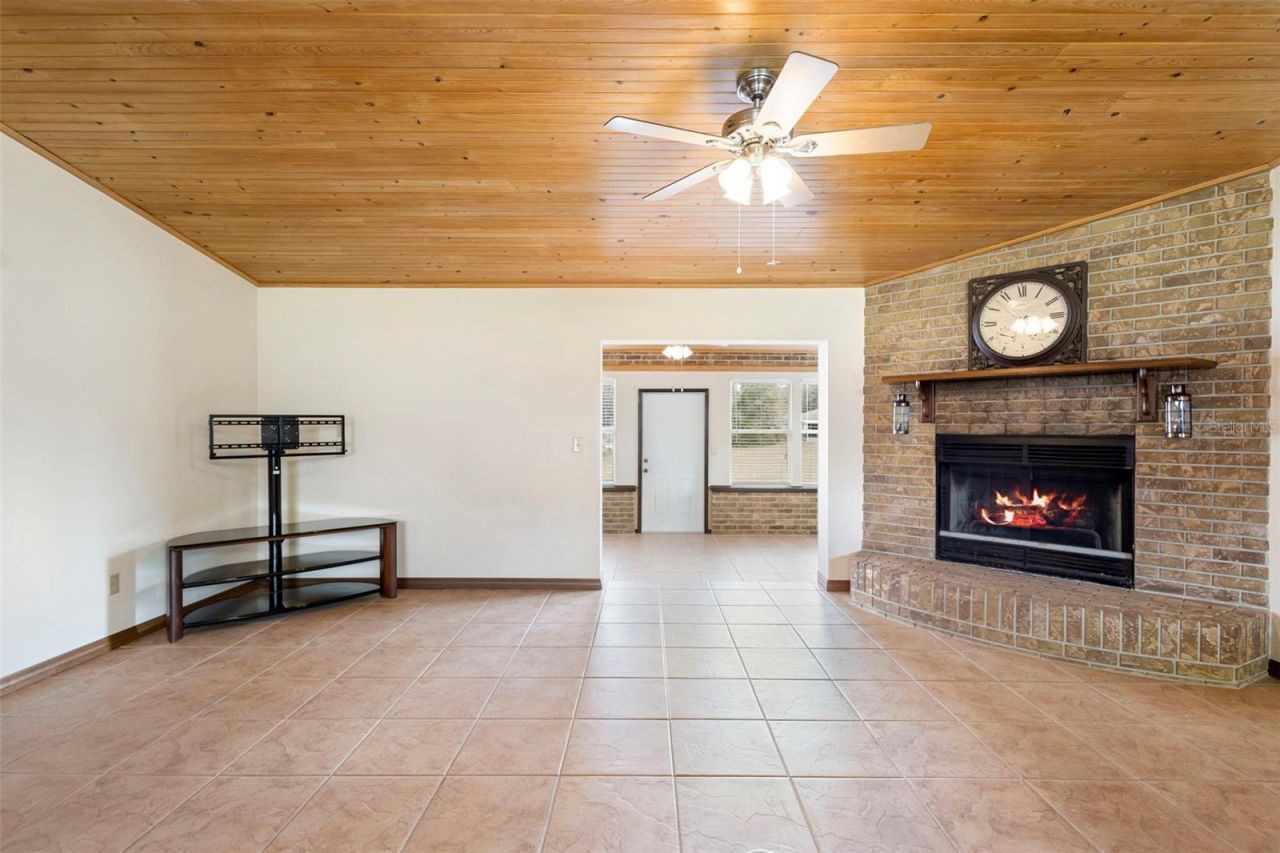 4745 Grand Avenue, De Leon Springs, FL 32130 Photo