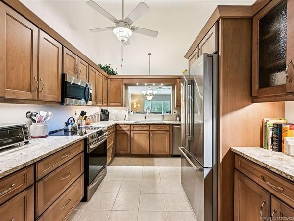 272 NW Broken Oak Trail, Jensen Beach, FL 34957