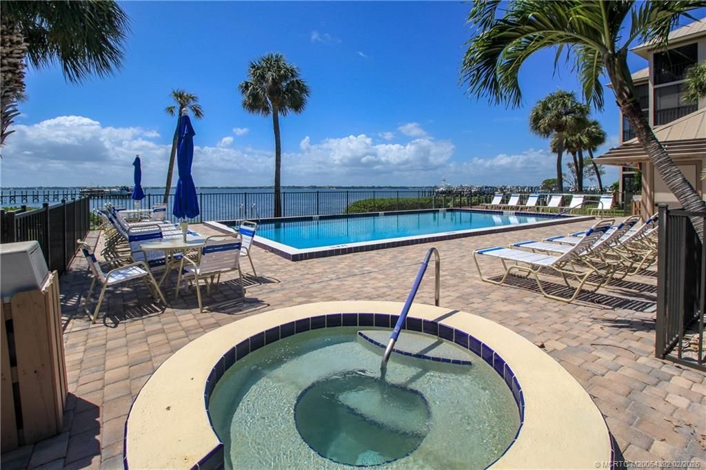 4720 NE Sandpebble Trace, Unit 305, Stuart, FL 34996 Photo