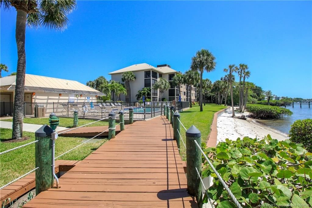 4720 NE Sandpebble Trace, Unit 305, Stuart, FL 34996 Photo