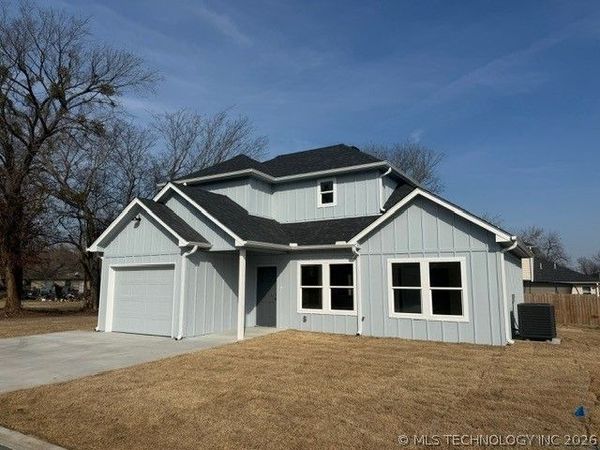 115 Stiller Avenue , Kiefer, OK 74041
