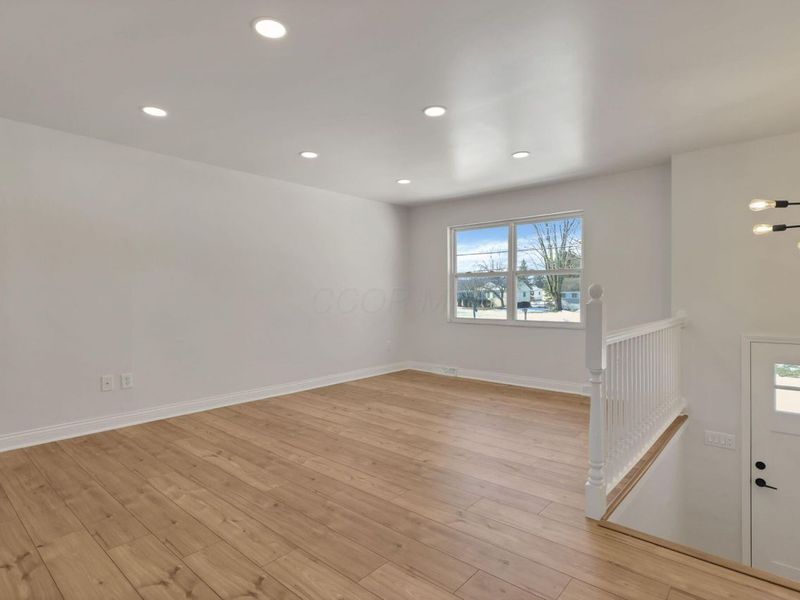 102 Troy Road, Delaware, OH 43015 Photo 12