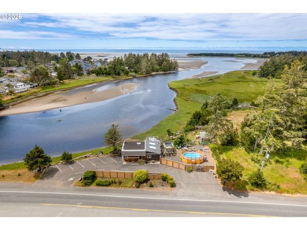 2674 HIGHWAY 101, Seaside, OR 97138