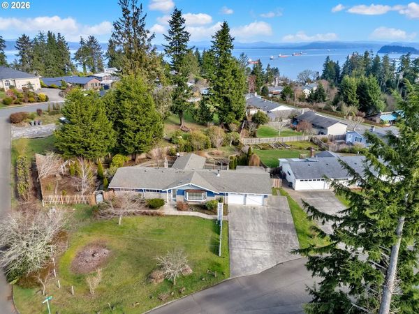 30 W KENSINGTON AVE, Astoria, OR 97103
