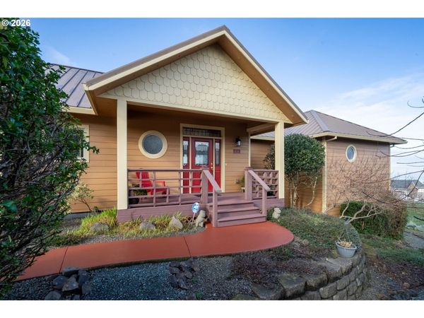 409 CREST TER, Rockaway Beach, OR 97136