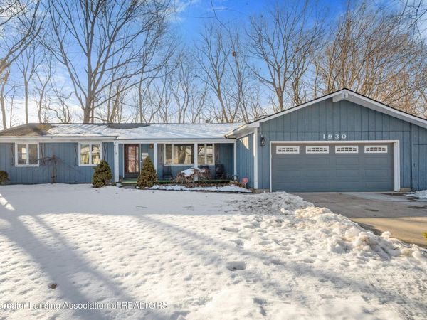 1930 Briarwood Drive, Lansing, MI 48917