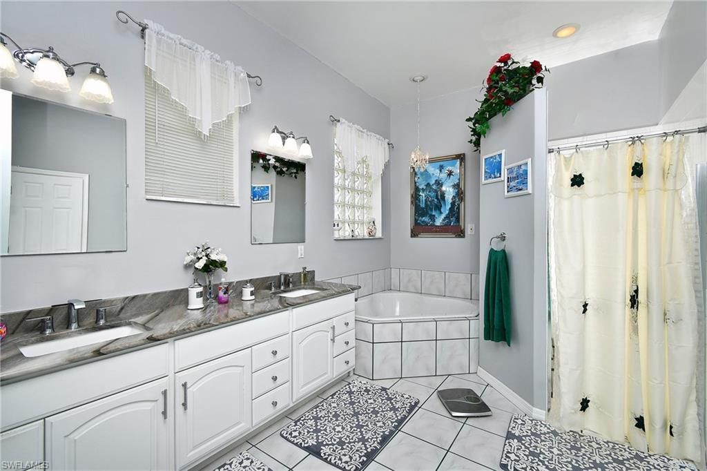 836 Worth Ave S, Lehigh Acres, FL 33974 Photo
