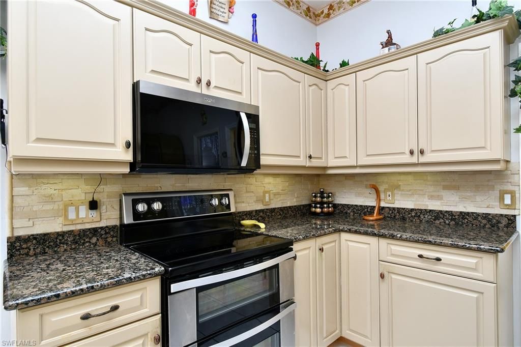 836 Worth Ave S, Lehigh Acres, FL 33974 Photo