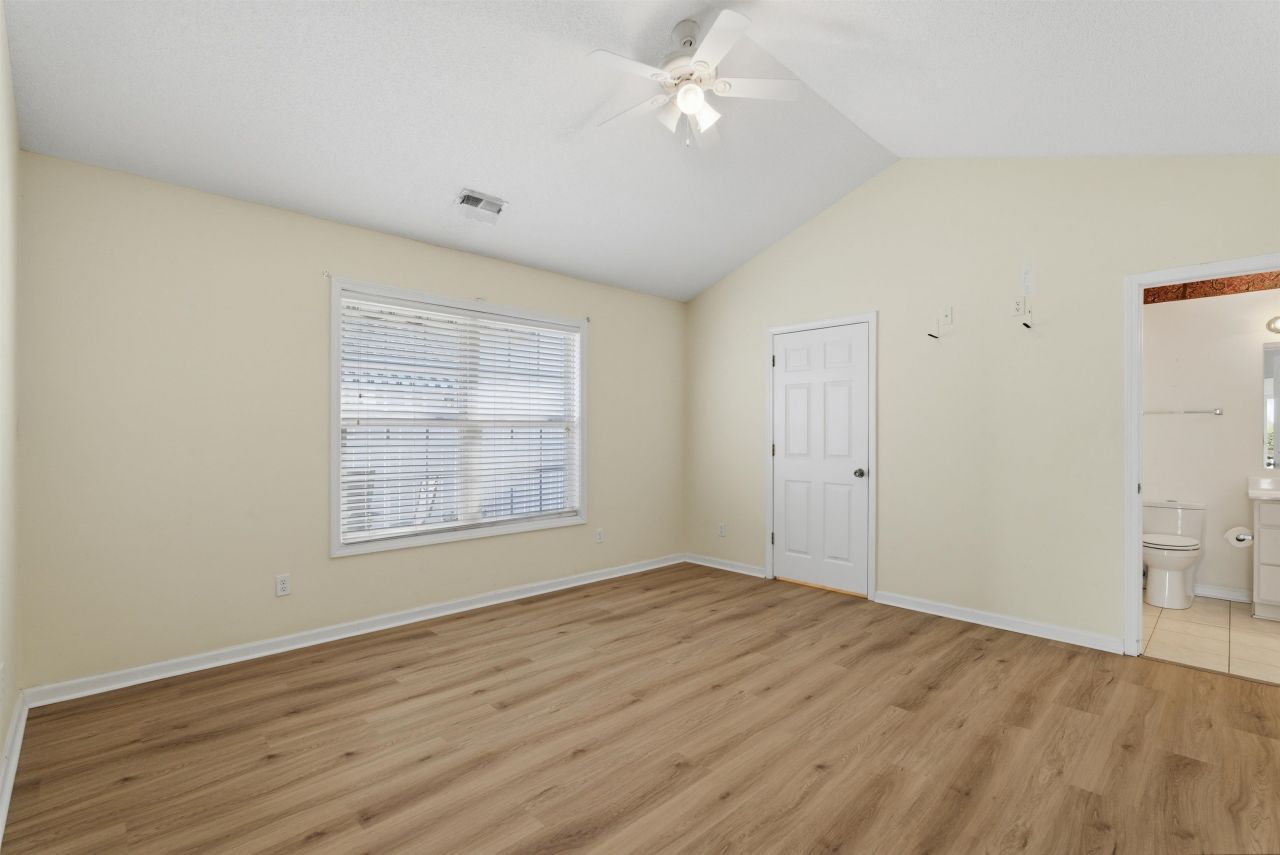 4269 Rivergate Ln. Photo 17