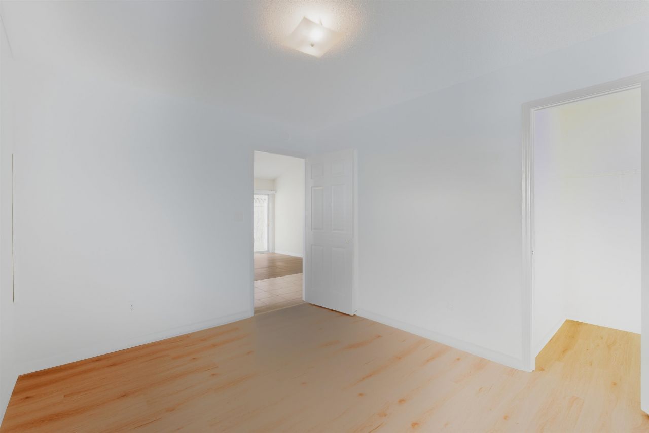 4269 Rivergate Ln. Photo 23