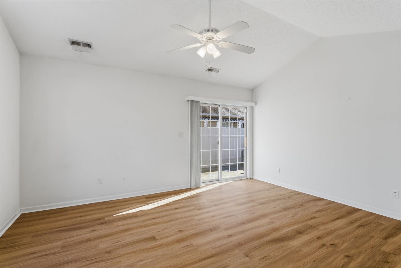 4269 Rivergate Ln. Photo 34