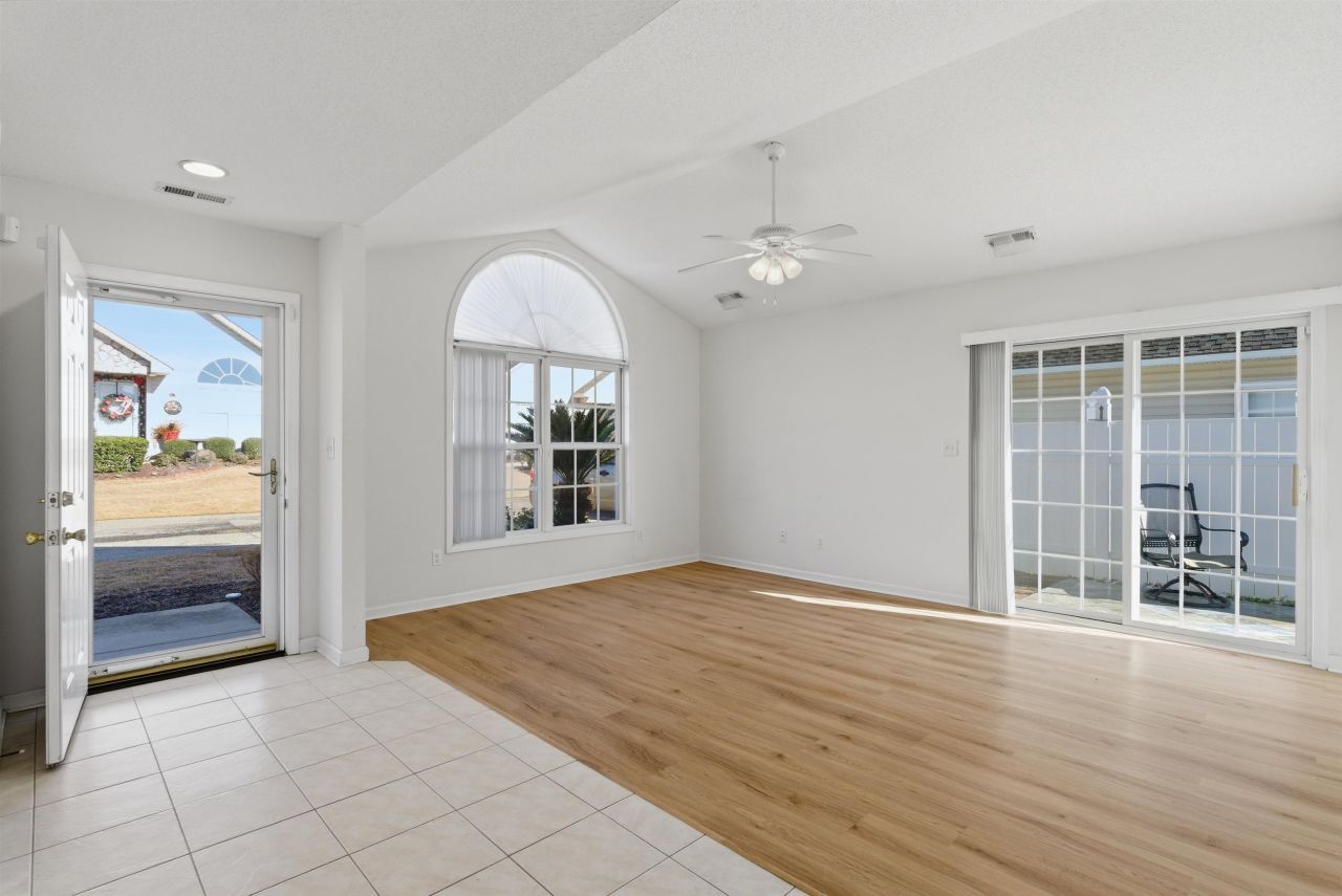 4269 Rivergate Ln. Photo 6