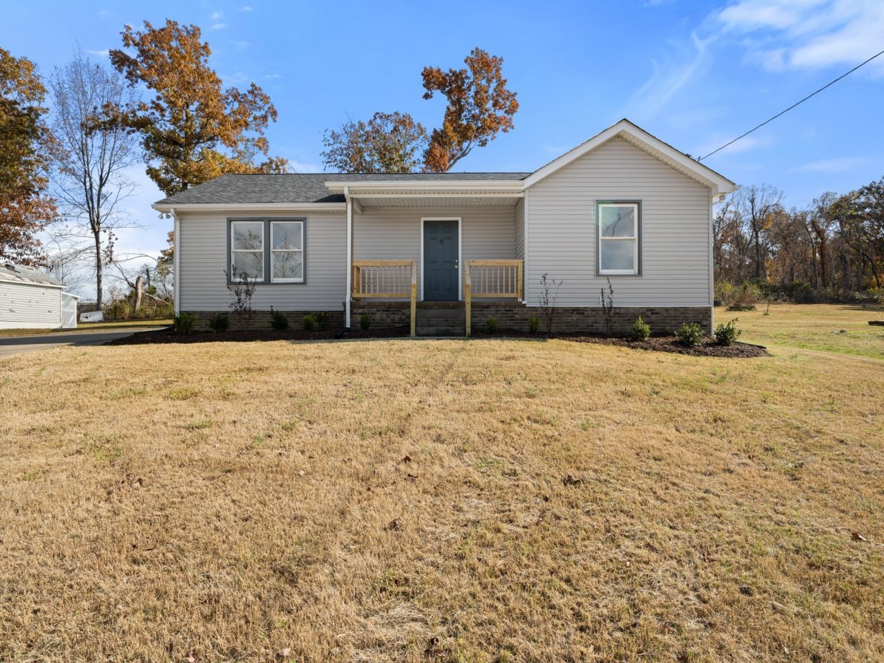 978 Long Beech Dr, Clarksville, TN 37042 Main Photo