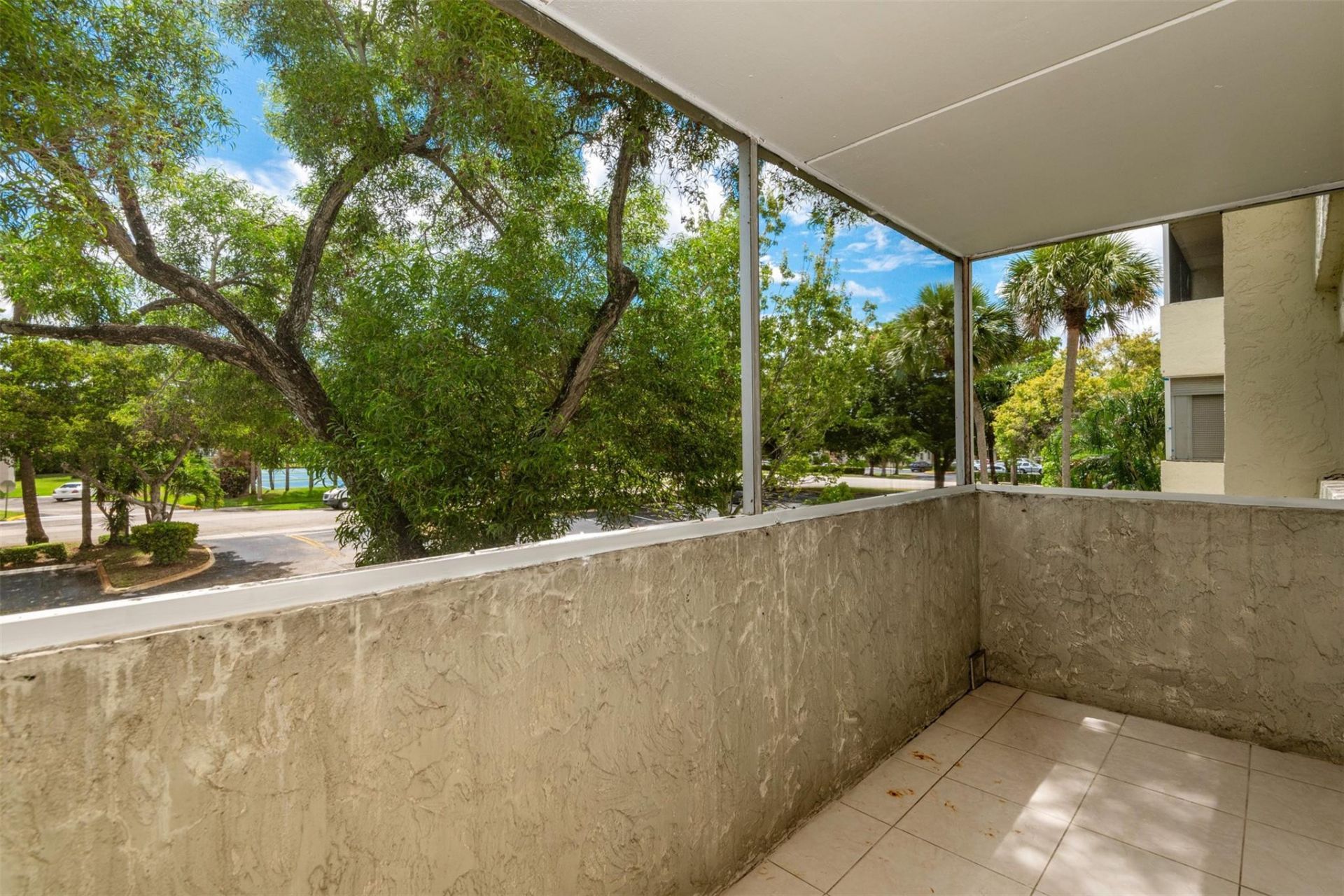 6075 N Sabal Palm Boulevard, Unit 204, Tamarac, FL 33319 Photo