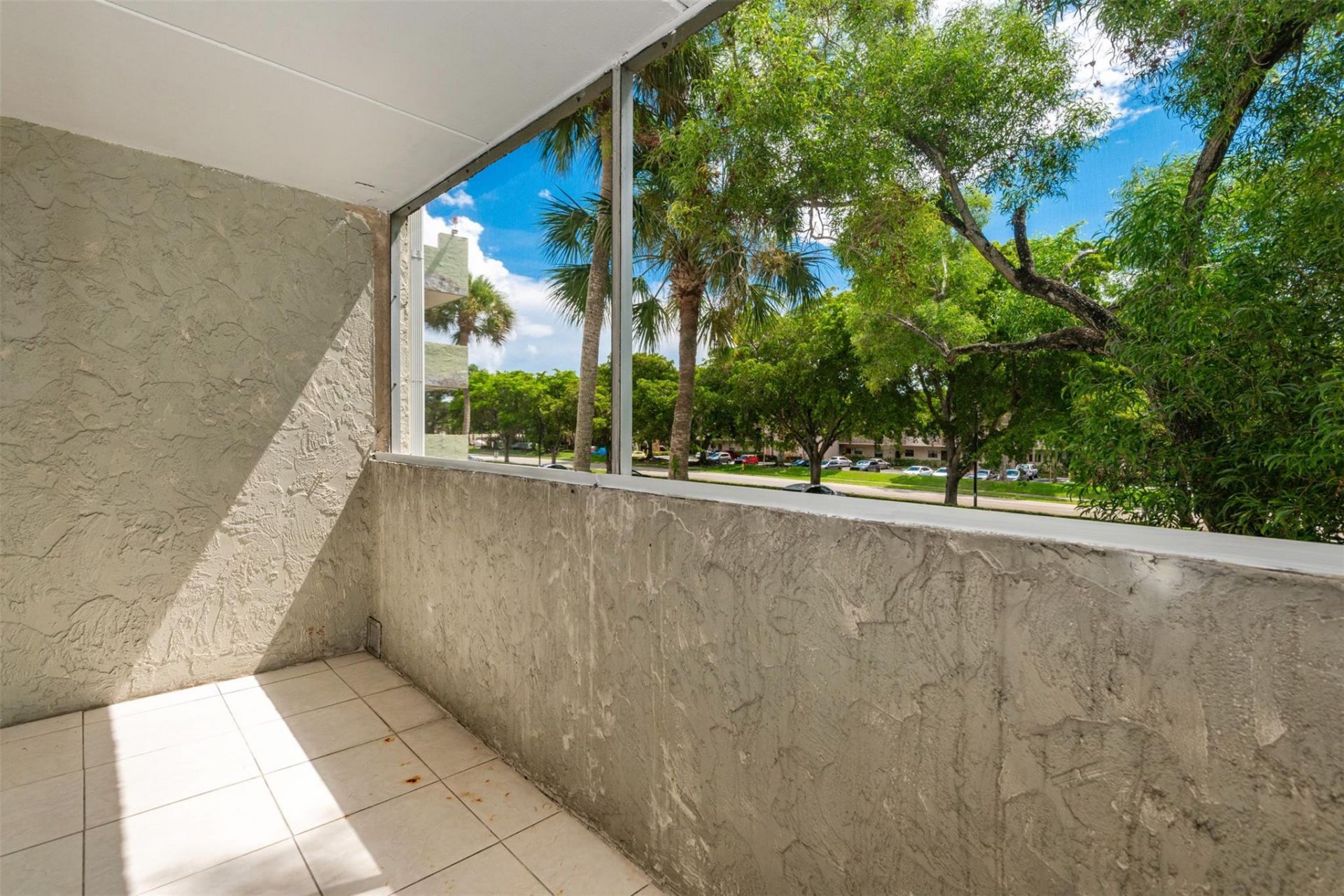 6075 N Sabal Palm Boulevard, Unit 204, Tamarac, FL 33319 Photo