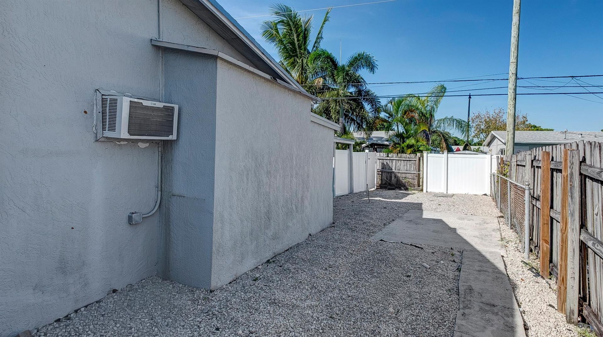 2541 NE 9th Avenue, Pompano Beach, FL 33064 Photo