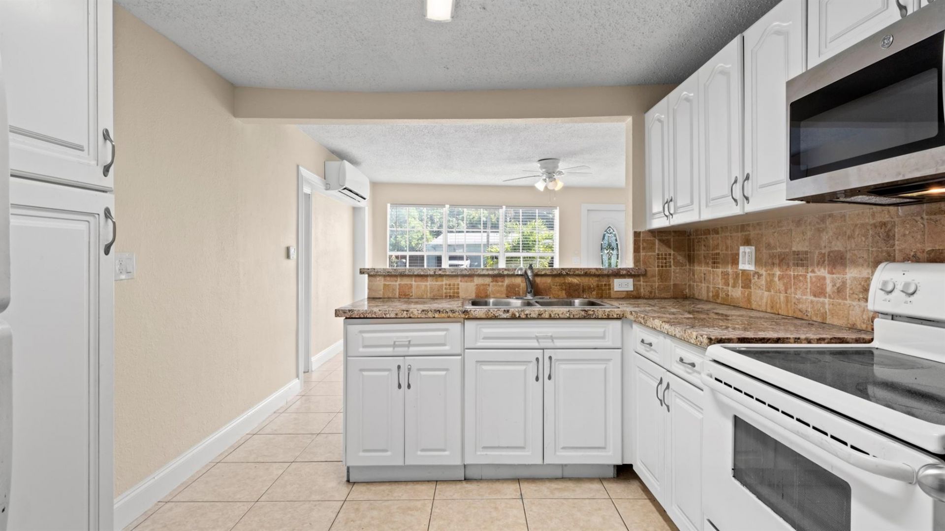 2541 NE 9th Avenue, Pompano Beach, FL 33064 Photo