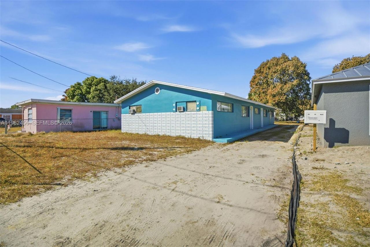 907 N 20th St, Unit B, Fort Pierce, FL 34950 Photo