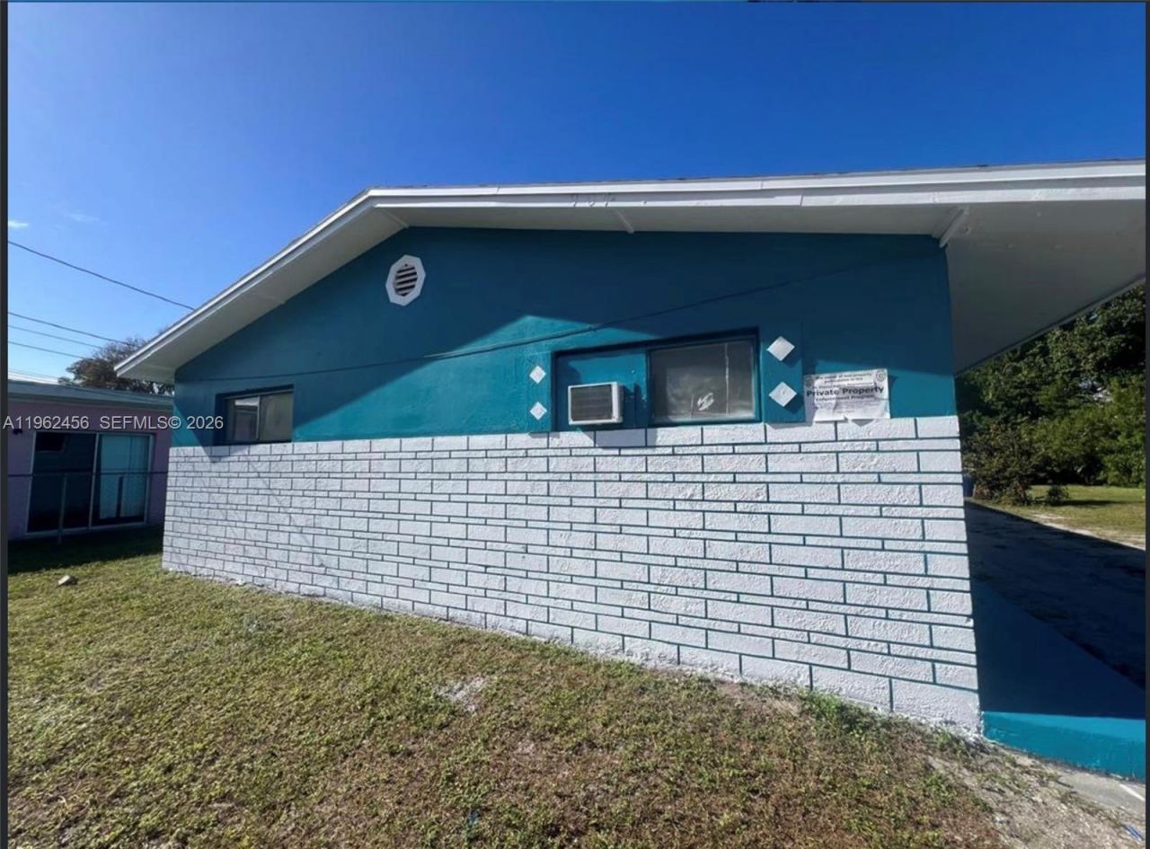 907 N 20th St, Unit B, Fort Pierce, FL 34950 Photo