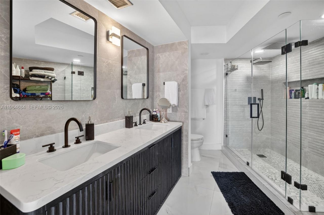 1000 Island Blvd, Unit 1710, Aventura, FL 33160 Photo