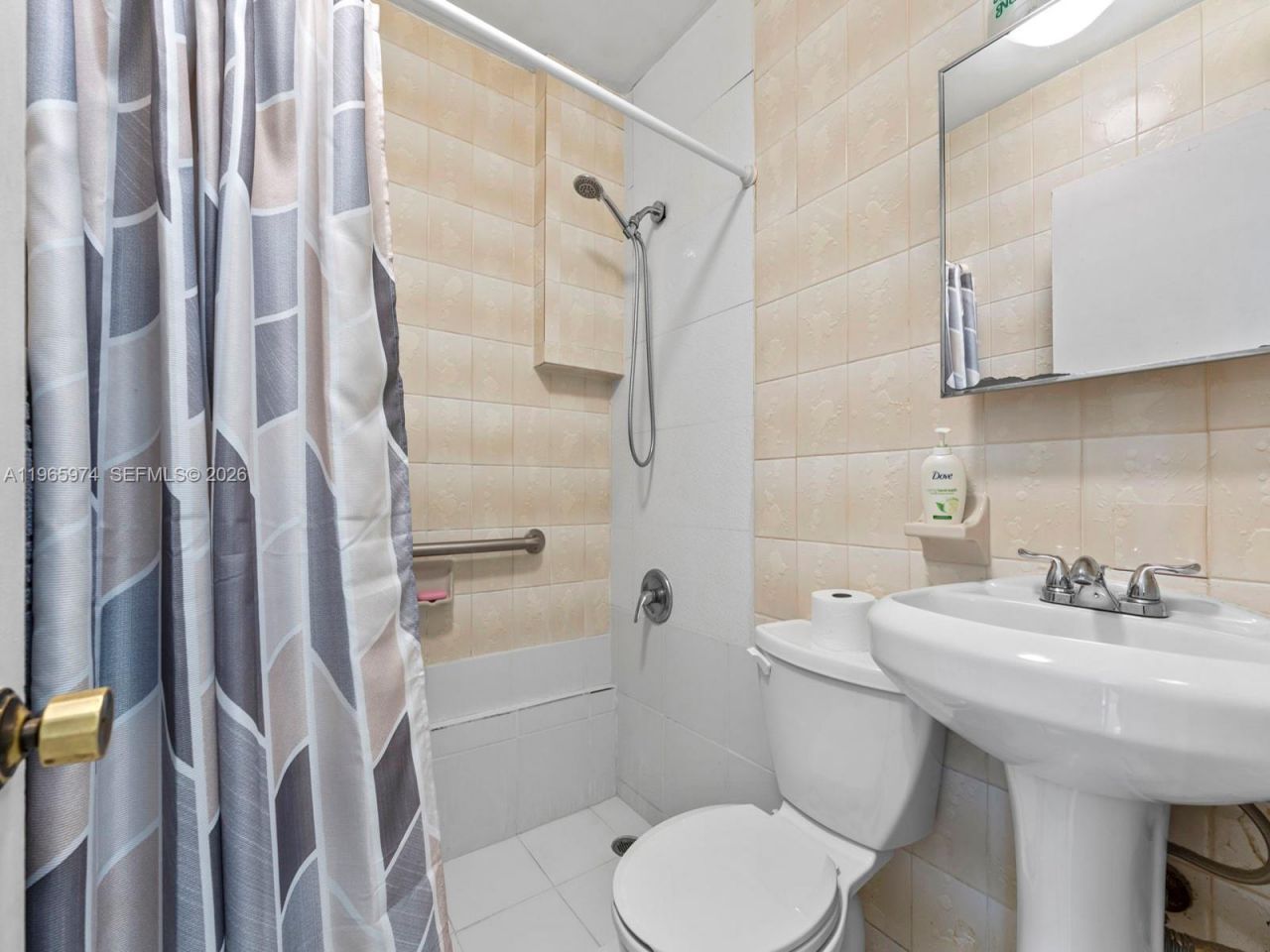 655 W 70th Pl , Hialeah, FL 33014 Photo