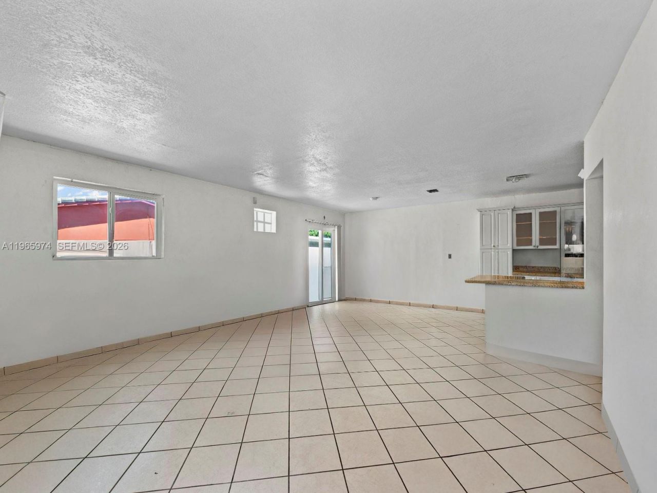 655 W 70th Pl , Hialeah, FL 33014 Photo