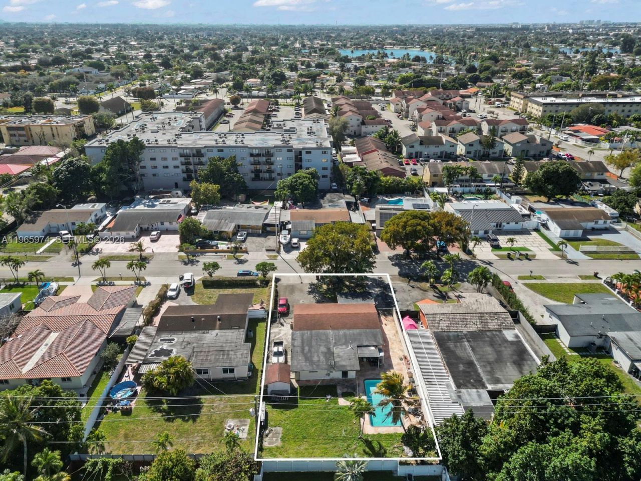 655 W 70th Pl , Hialeah, FL 33014 Photo