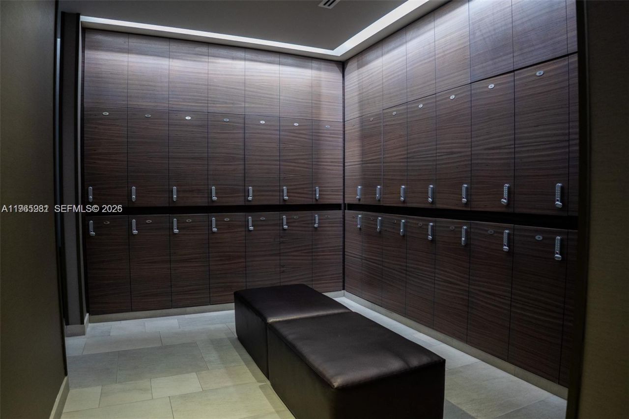 1830 S Ocean Dr, Unit 4505, Hallandale Beach, FL 33009 Photo