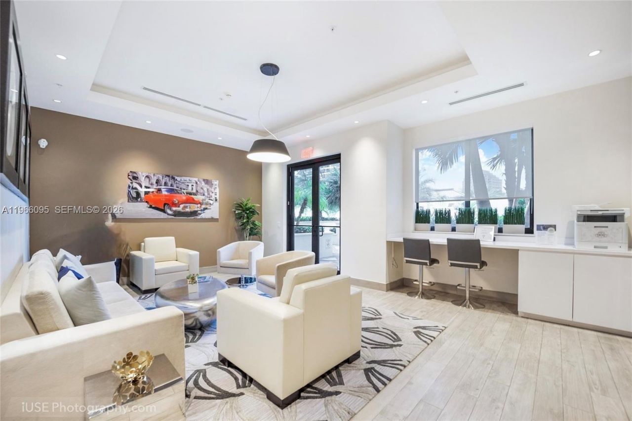 999 SW 1st Ave , Unit 1510, Miami, FL 33130 Photo