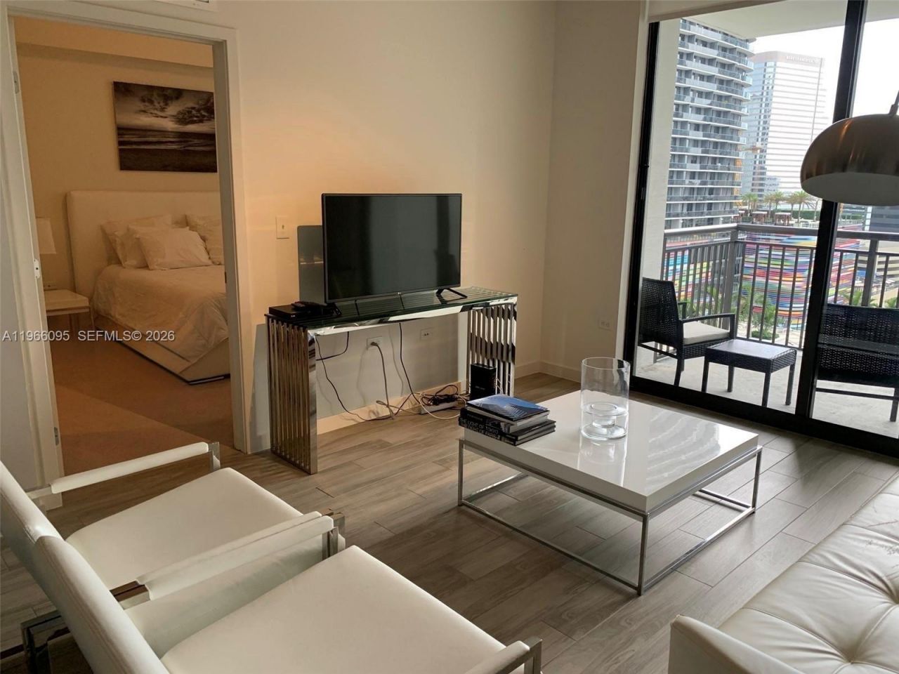 999 SW 1st Ave , Unit 1510, Miami, FL 33130 Photo