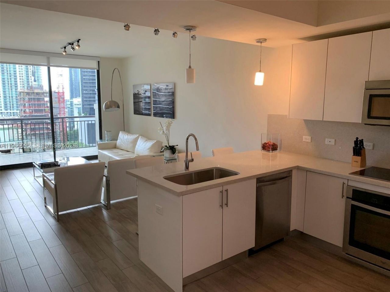 999 SW 1st Ave , Unit 1510, Miami, FL 33130 Photo