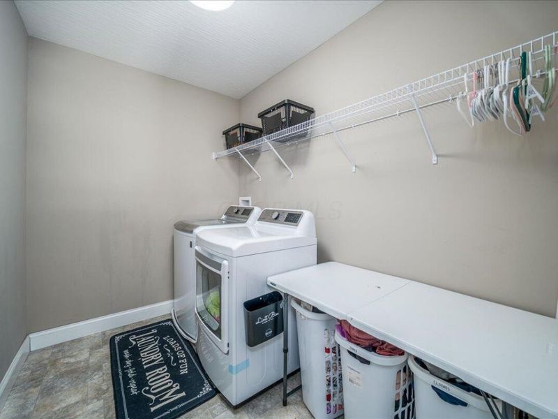 182 Honey Locust Lane, Commercial Point, OH 43116 Photo 15