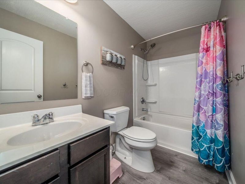 182 Honey Locust Lane, Commercial Point, OH 43116 Photo 18