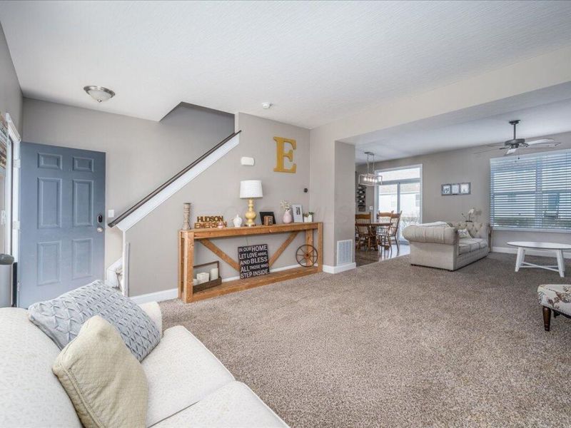 182 Honey Locust Lane, Commercial Point, OH 43116 Photo 3