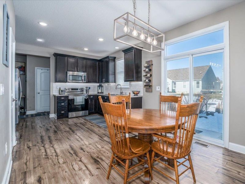 182 Honey Locust Lane, Commercial Point, OH 43116 Photo 7