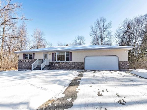 N2642 POPLAR RIDGE LANE, Peshtigo, WI 54157