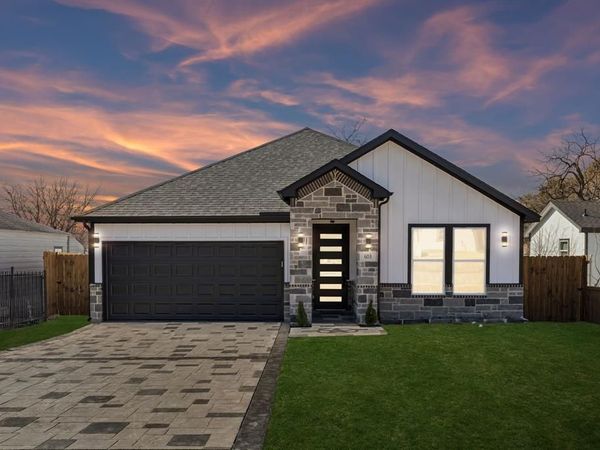 603 SW 15th Street, Grand Prairie, TX 75051