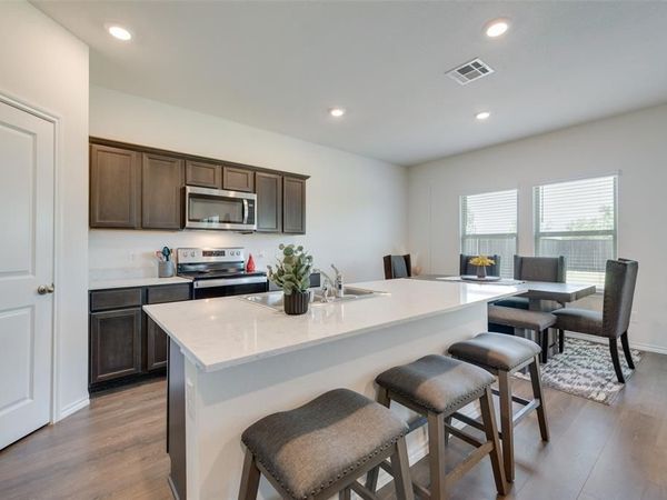 1038 Old Oaks Drive, Forney, TX 75126