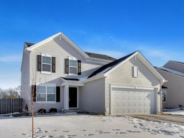 2764 Woodworth Avenue, Woodstock, IL 60098