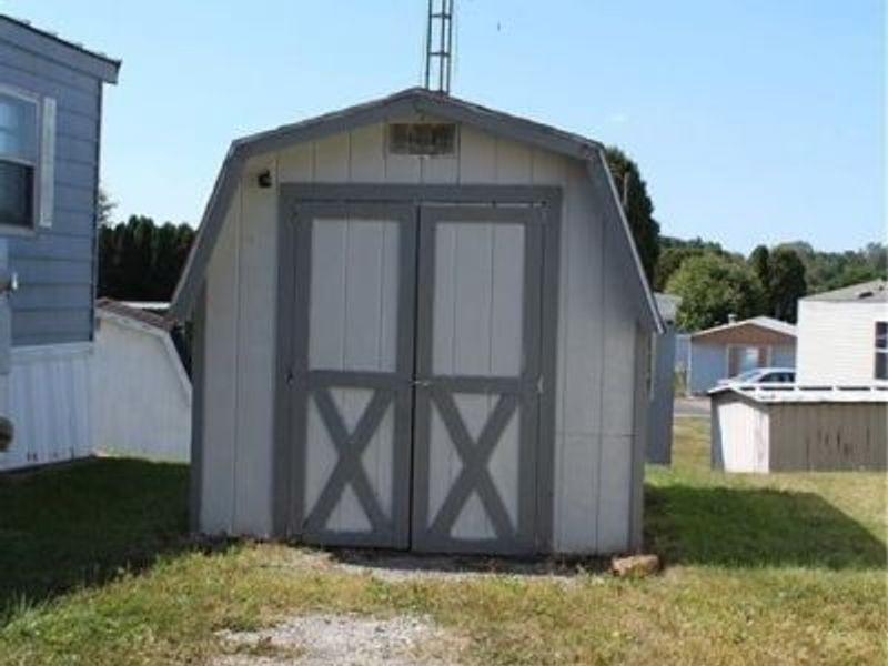 6000 Beth Avenue SW, Unit 92, Canton, OH 44706 Photo 2