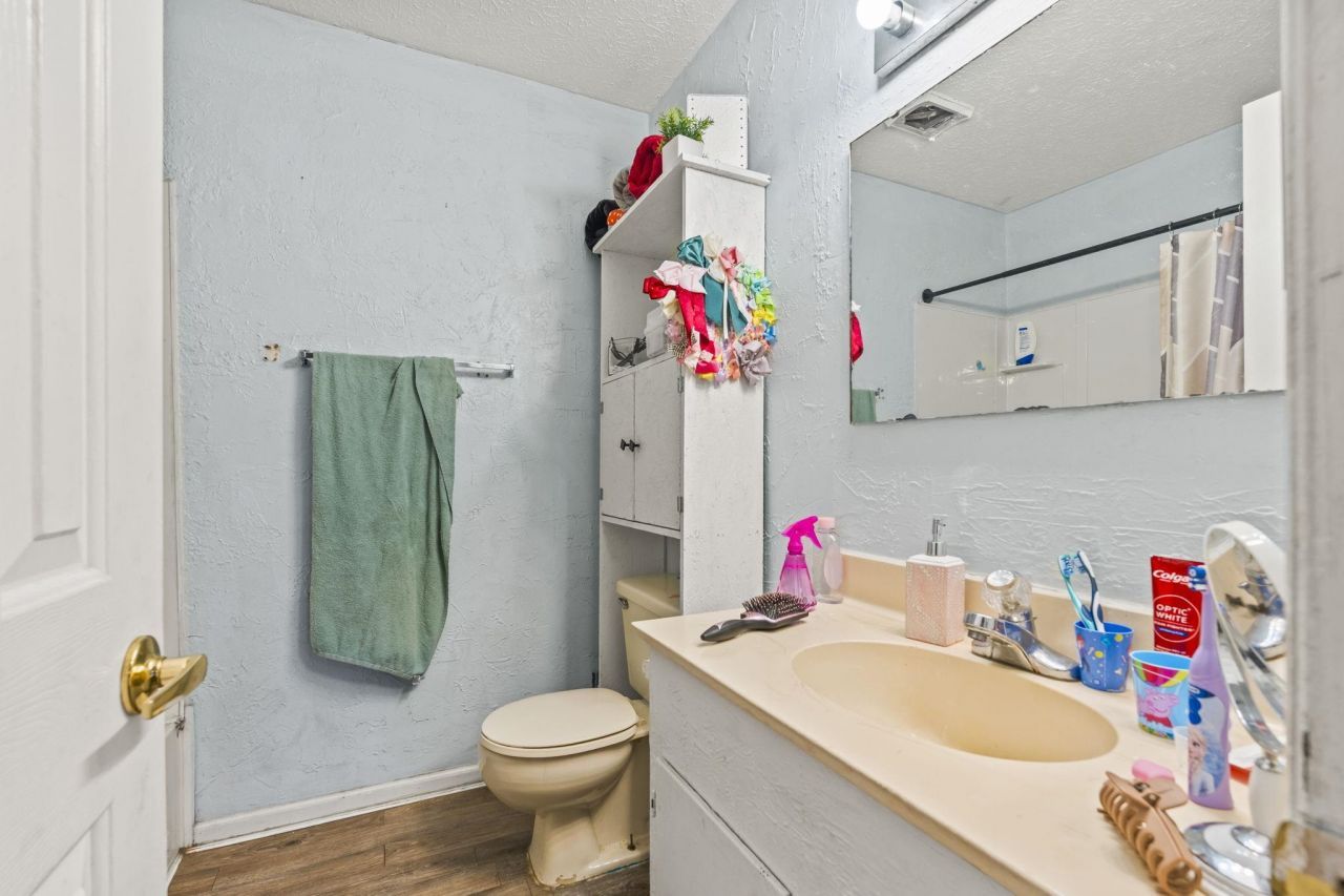 202 Luttie Rd.  Photo 5