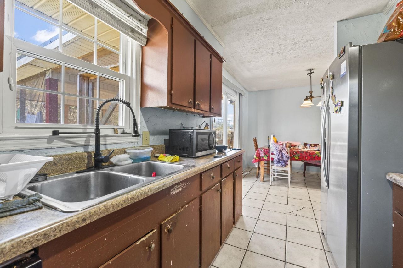 202 Luttie Rd.  Photo 8