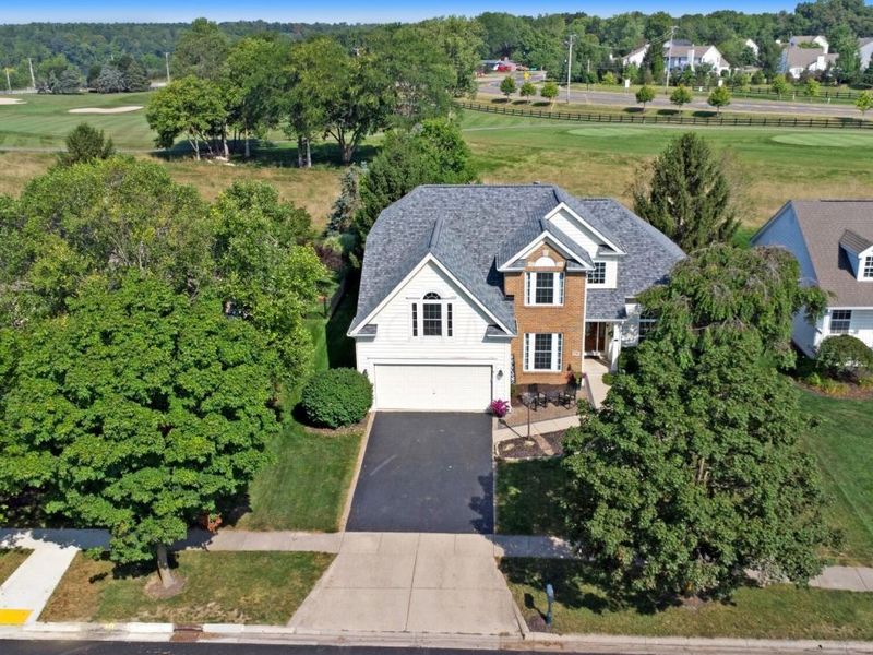 7707 Glenmore Drive, Powell, OH 43065 Photo 4